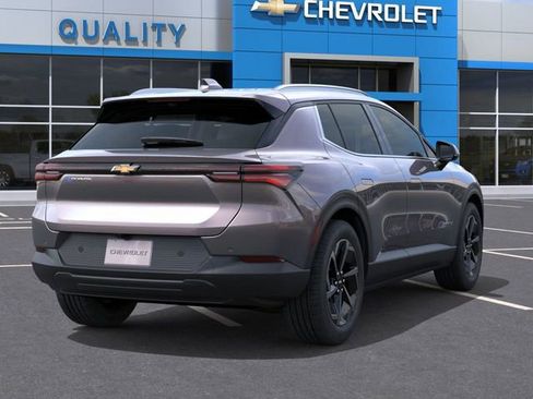 New 2026 Chevrolet Equinox EV LT image 4