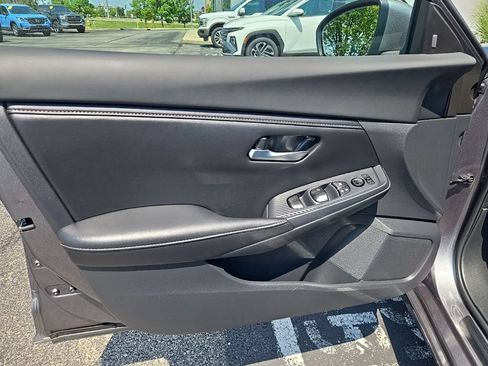 Used 2023 Nissan Sentra SV w/ Trunk Package FWD image 25