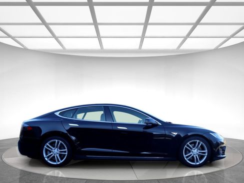Used 2016 Tesla Model S 85D image 4
