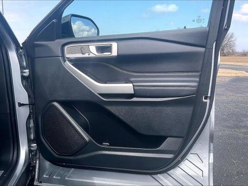 Certified 2023 Ford Explorer Limited image 19