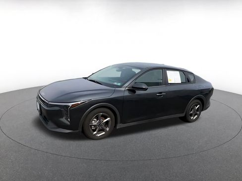 Used 2025 Kia K4 FWD image 7