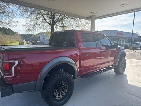 Used 2018 Ford F150 Raptor w/ Equipment Group 802A Luxury image 3