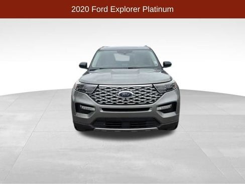 Used 2020 Ford Explorer Platinum w/ Premium Technology Package AWD/4WD image 2