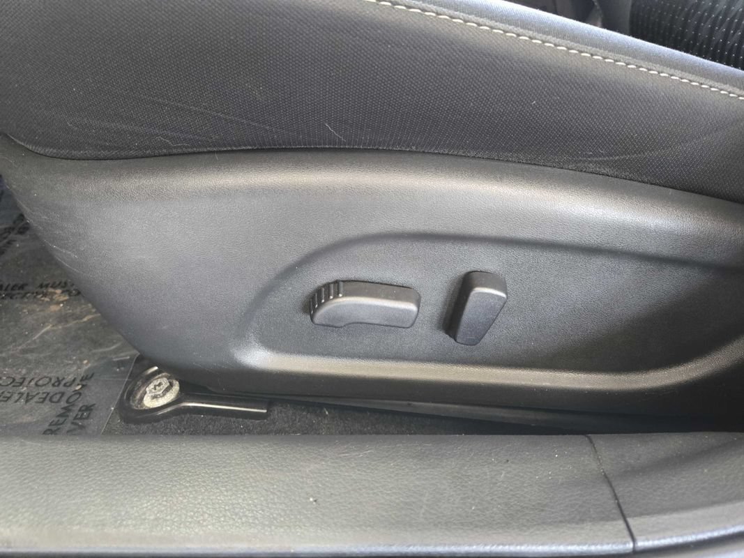 Used 2016 Nissan Altima 2.5 S w/ Power Driver Seat Package FWD image 13