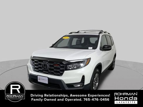 Used 2023 Honda Passport TrailSport image 4
