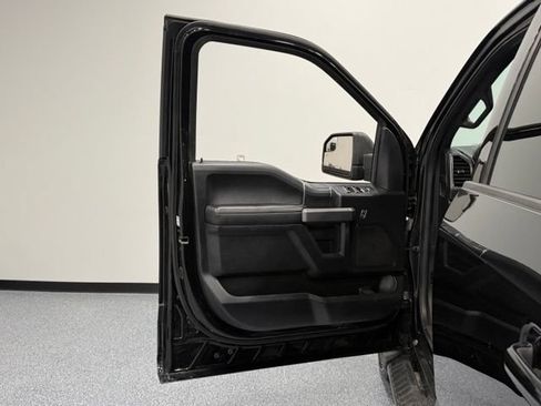 Used 2020 Ford F150 XLT w/ Equipment Group 302A Luxury AWD/4WD image 14