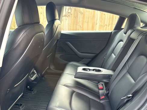 Used 2021 Tesla Model 3 Long Range image 32