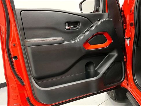 Used 2025 Nissan Frontier PRO-4X w/ Pro Convenience Package image 20