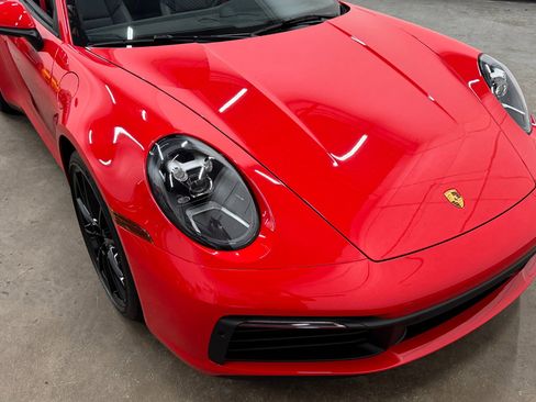 Used 2022 Porsche 911 Carrera image 5