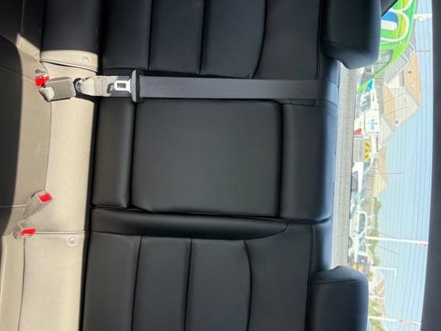 Used 2019 Chevrolet Malibu LT w/ Leather Package FWD image 24