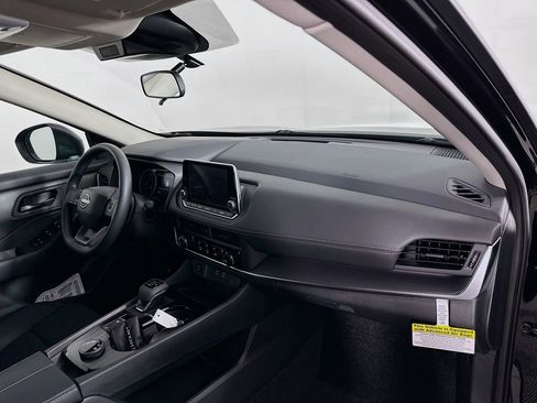 New 2026 Nissan Rogue S image 35