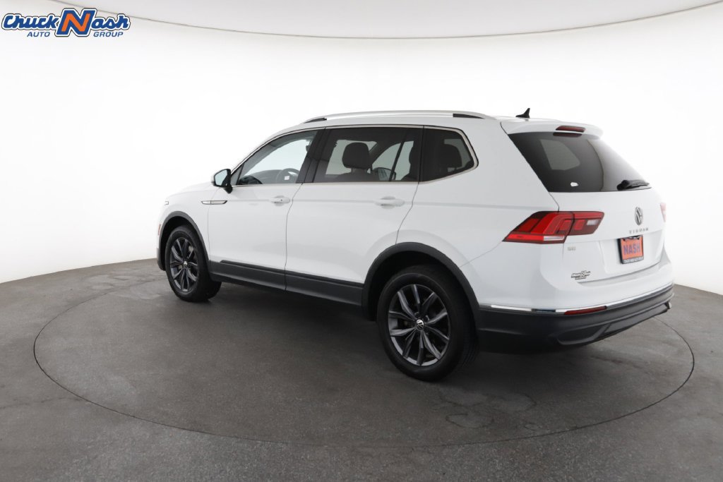 Used 2022 Volkswagen Tiguan SE FWD image 9