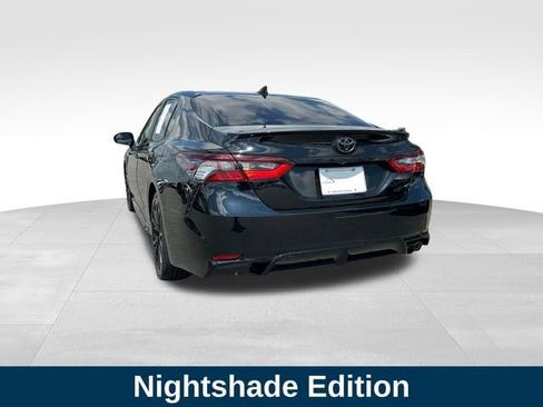 Used 2021 Toyota Camry SE w/ Convenience Package FWD image 3