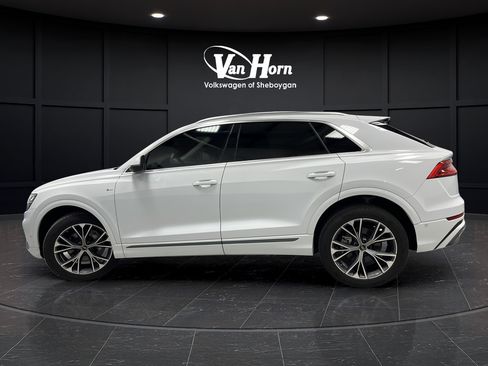 Used 2023 Audi Q8 Premium Plus w/ Premium Plus Package AWD/4WD image 4