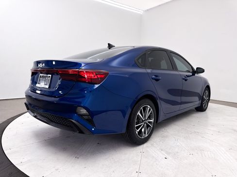 Used 2022 Kia Forte LXS w/ LXS Technology Package FWD image 15