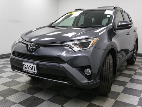 Used 2017 Toyota RAV4 XLE image 4