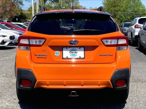 Used 2018 Subaru Crosstrek 2.0i image 4