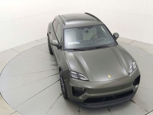 Used 2024 Porsche Macan 4 Electric image 24