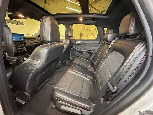Used 2025 Ford Escape ST-Line w/ Tech Pack #1 AWD/4WD image 27