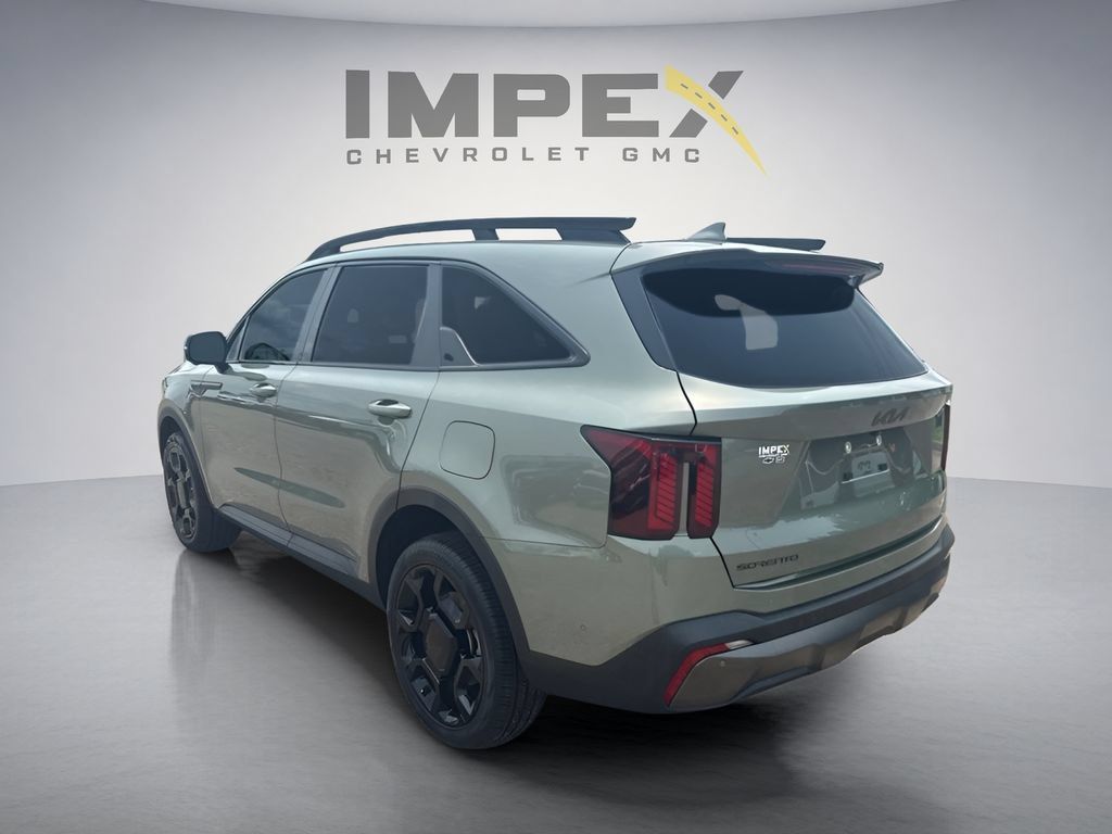 Used 2025 Kia Sorento SX AWD/4WD image 3