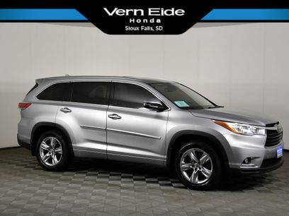 Used 2016 Toyota Highlander Limited w/ Driver Technology Package