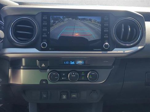 Certified 2022 Toyota Tacoma SR5 RWD image 19