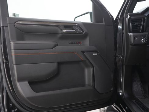 Used 2023 GMC Sierra 1500 AT4 w/ Technology Package AWD/4WD image 20