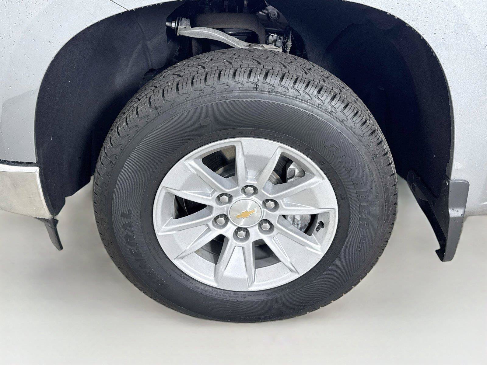 Used 2025 Chevrolet Silverado 1500 LT RWD image 30