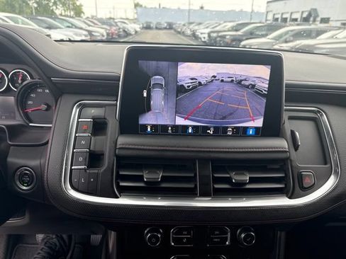 Used 2021 Chevrolet Tahoe RST w/ Luxury Package AWD/4WD image 17
