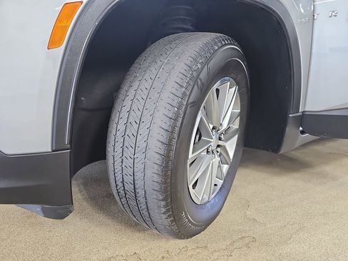 Certified 2023 Chevrolet Traverse LT w/ LPO, Floor Liner Package AWD/4WD image 40
