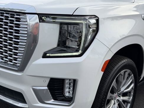 Used 2021 GMC Yukon XL Denali w/ Denali Ultimate Package image 11
