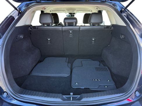 Used 2019 MAZDA CX-5 Touring FWD image 17