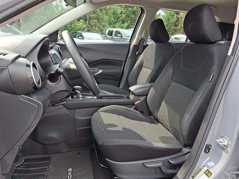 Certified 2024 Nissan Kicks SV FWD image 15