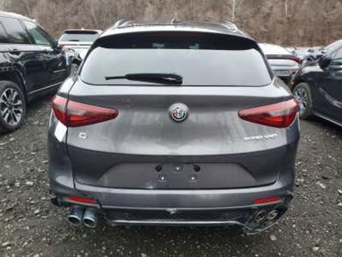 Used 2023 Alfa Romeo Stelvio Quadrifoglio w/ Active Assist Plus Package AWD/4WD image 4
