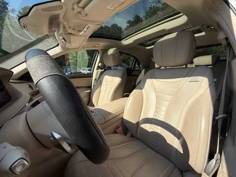 Used 2019 Mercedes-Benz S 560 Sedan image 10