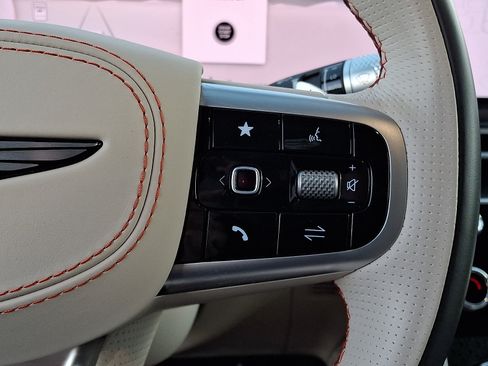 Certified 2025 Genesis GV80 3.5T e-SC AWD/4WD image 26