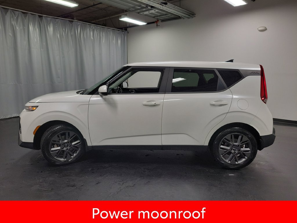 Used 2022 Kia Soul EX FWD image 5