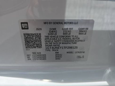 New 2026 GMC Sierra 2500 SLT w/ SLT Premium Package AWD/4WD image 29