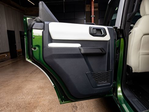 Used 2024 Ford Bronco Wildtrak image 38