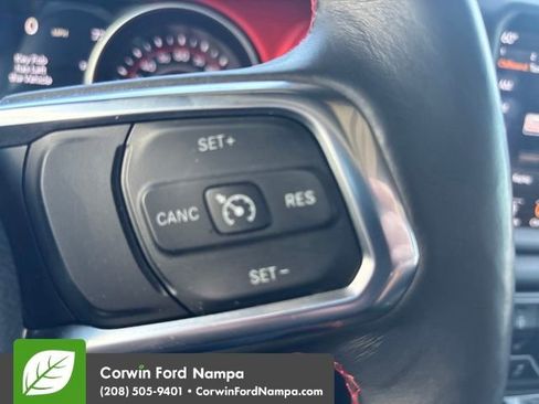 Used 2018 Jeep Wrangler Unlimited Rubicon AWD/4WD image 16