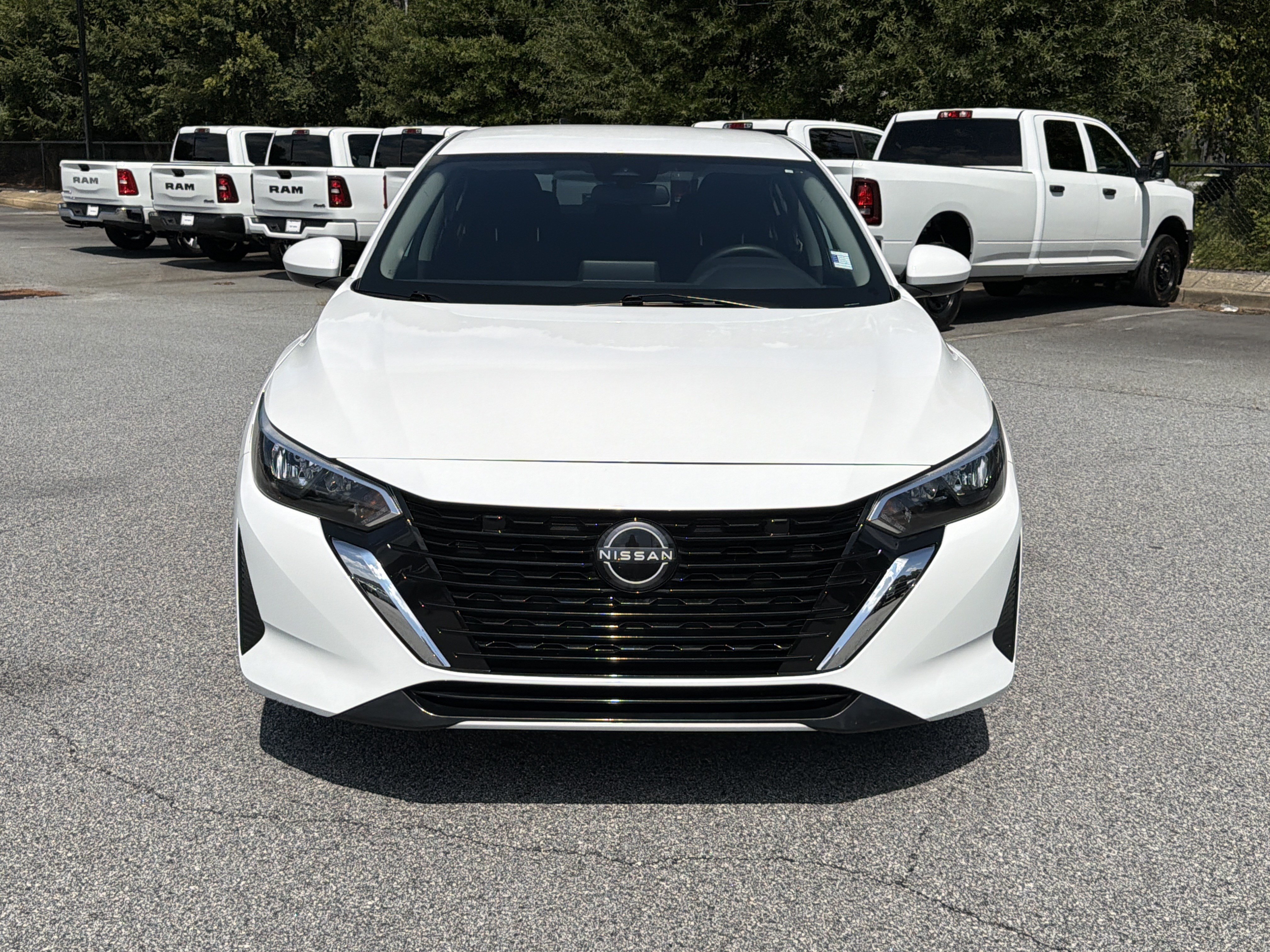 Used 2025 Nissan Sentra SV FWD image 2