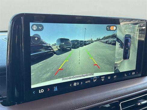 New 2025 Lincoln Aviator Reserve w/ Luxury Package image 18