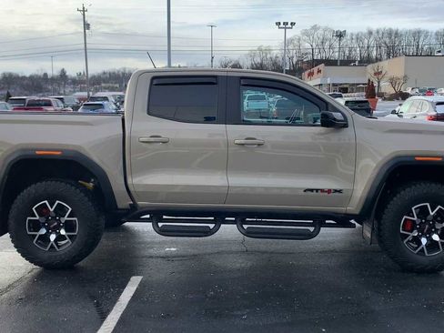 Certified 2024 GMC Canyon AT4X image 9