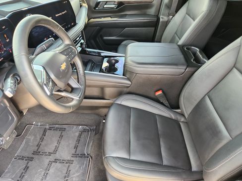 Used 2025 Chevrolet Tahoe LT w/ Comfort Package RWD image 13