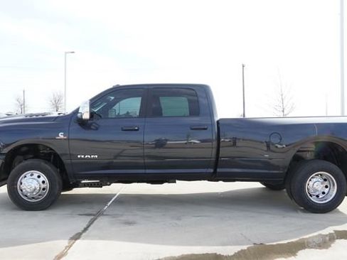 New 2026 RAM 3500 Laramie w/ Sport Appearance Package AWD/4WD image 6