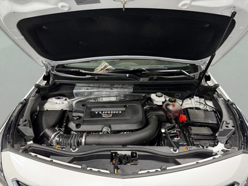 Used 2022 Cadillac XT4 Luxury w/ Driver Awareness Package FWD image 17