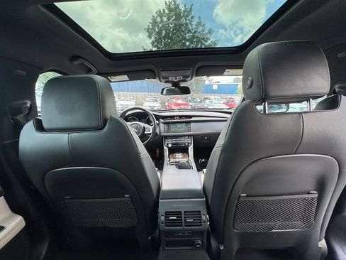 Used 2016 Jaguar XF R-Sport RWD image 15