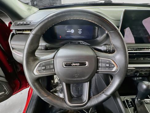 Used 2022 Jeep Compass Limited w/ (RED) Package AWD/4WD image 11