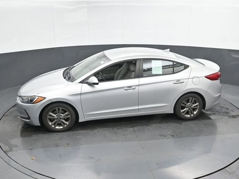 Used 2018 Hyundai Elantra SEL image 42