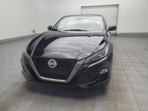 Used 2020 Nissan Altima 2.5 SR w/ Premium Package FWD image 15